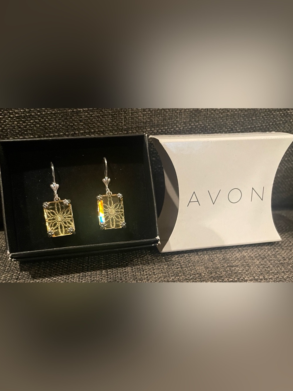 Vintage Avon Gold Filigree Rectangle Drop Earrings - Yellow Crystal